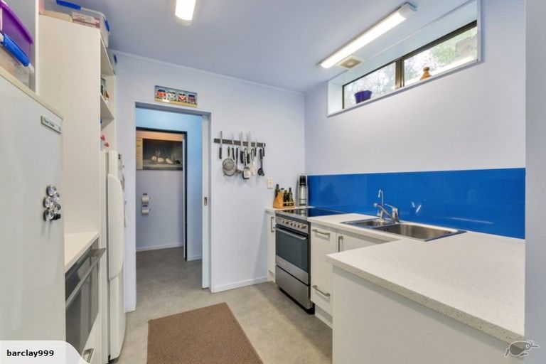 Photo of property in 9/24 Eastglen Road, Glen Eden, Auckland, 0602