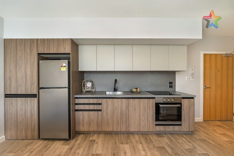 Photo of property in Unit 205,l2, 205/14 Laings Road, Hutt Central, Lower Hutt, 5010