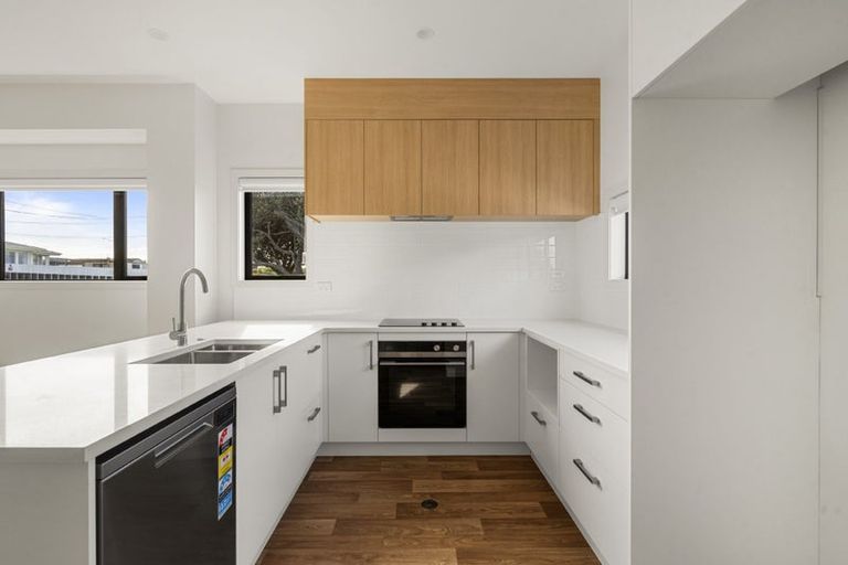 Photo of property in 1/75 Mcannalley Street, Manurewa East, Auckland, 2102