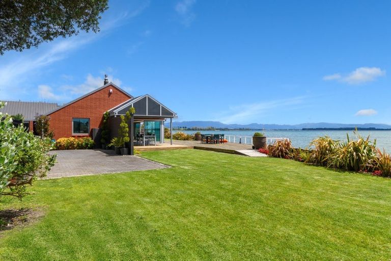 Photo of property in 17 Kiriwai Place, Matua, Tauranga, 3110