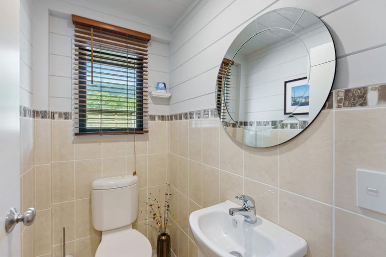 Photo of property in 25 Kensington Drive, Peka Peka, Waikanae, 5391