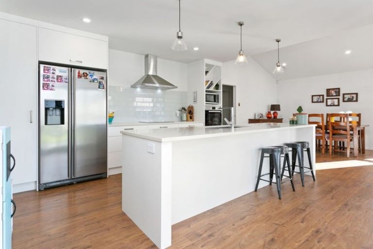 Photo of property in 11 Mike Smith Drive, Cambridge, 3434