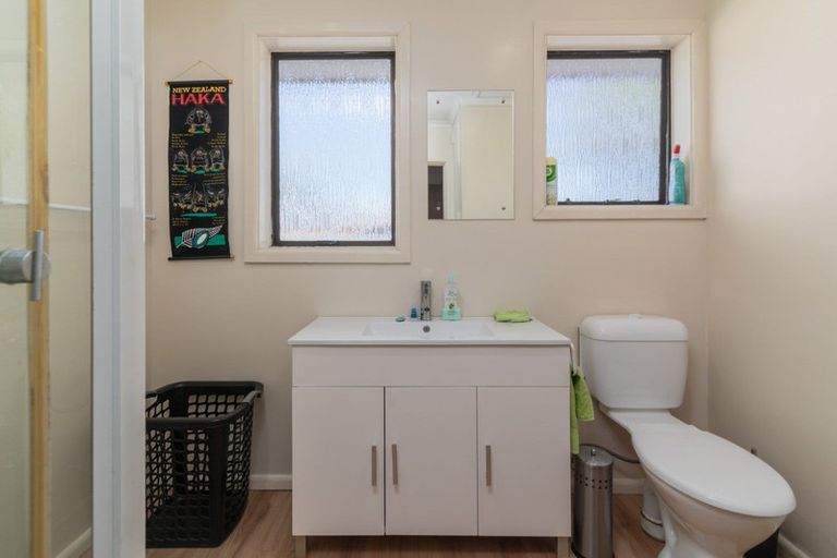 Photo of property in 37 Moffett Street, Islington, Christchurch, 8042