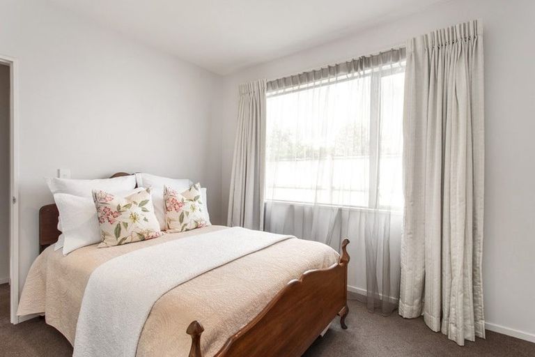 Photo of property in 70 Paparoa Street, Papanui, Christchurch, 8053