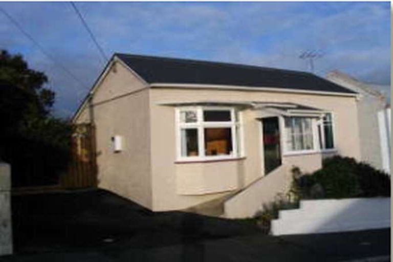 Photo of property in 11 Macnee Street, Mornington, Dunedin, 9011