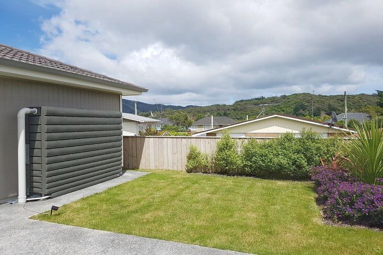 Photo of property in 11 Henrietta Maxwell Grove, Wainuiomata, Lower Hutt, 5014