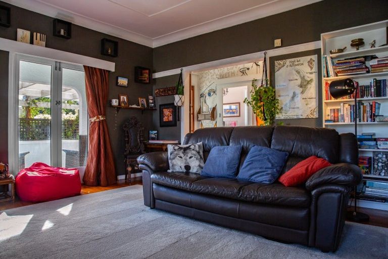 Photo of property in 3 Mckenzie Terrace, Carterton, 5713