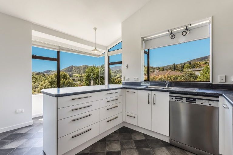 Photo of property in 11 Coster Street, Enner Glynn, Nelson, 7011