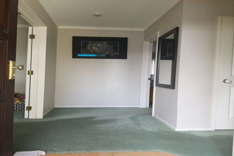 Photo of property in 19 Limerick Place, Dannemora, Auckland, 2016
