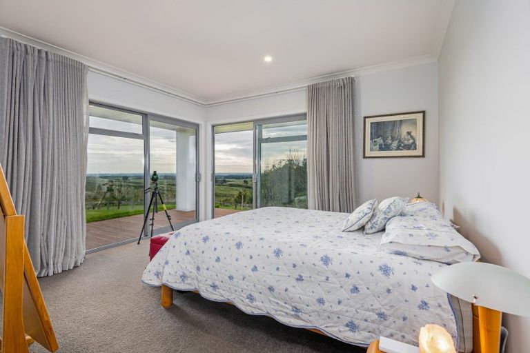 Photo of property in 12 Fleetwood Lane, Turitea, Palmerston North, 4472