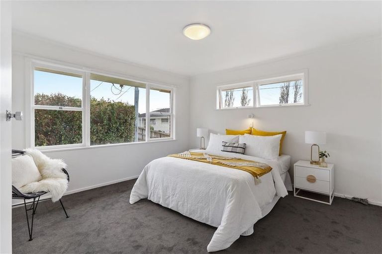 Photo of property in 1/69 College Road, Northcote, Auckland, 0627