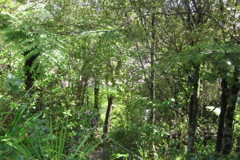 Photo of property in 42 Braemar Road, Castor Bay, Auckland, 0620