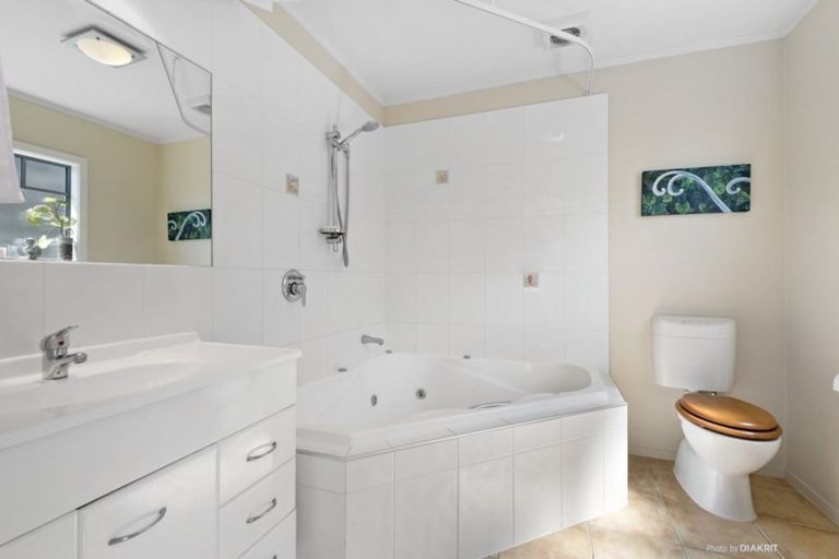 Photo of property in 9 Alexandra Road, Roseneath, Wellington, 6021