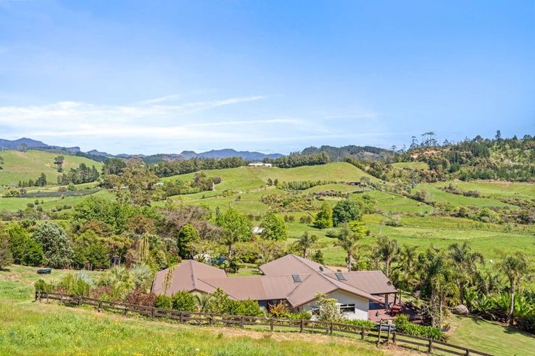 Photo of property in 80 Hodge Road, Coroglen, Whitianga, 3591