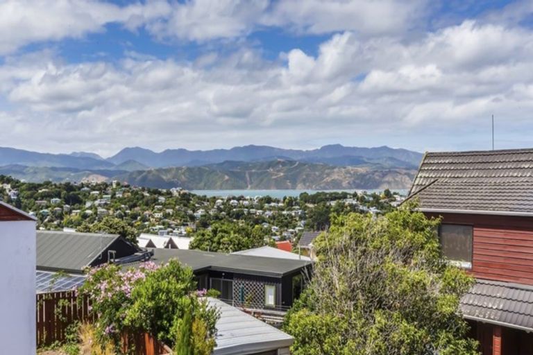Photo of property in 18a Rangitane Street, Maupuia, Wellington, 6022
