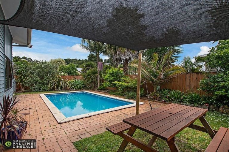 Photo of property in 28 Carr Street, Te Kamo, Whangarei, 0112