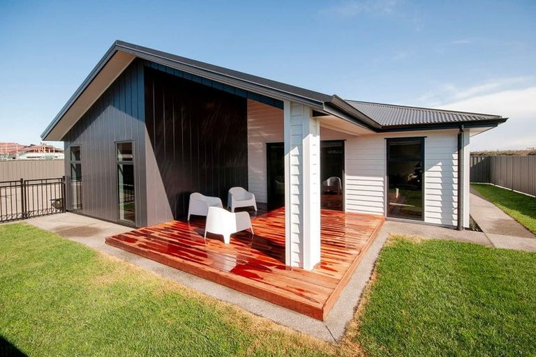 Photo of property in 31 Wai Whatu Street, Meeanee, Napier, 4110