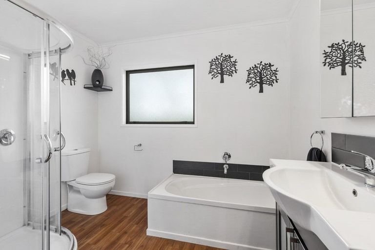 Photo of property in 394a Wairere Road, Waitakere, Auckland, 0782