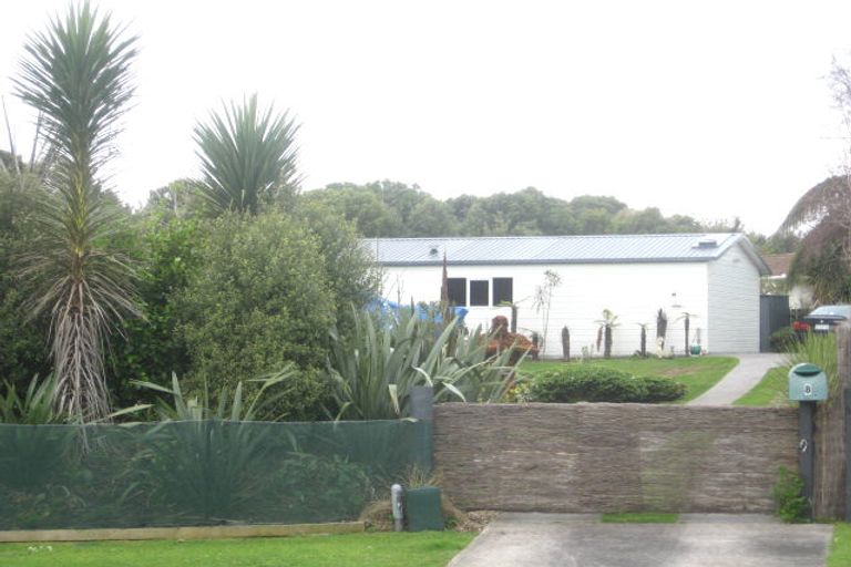Photo of property in 8 Uenuku Place, Waitara, 4320