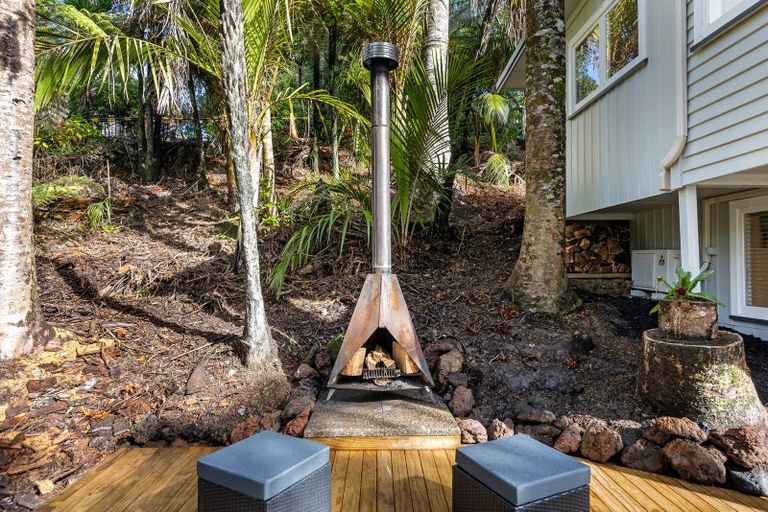 Photo of property in 45 Park Road, Titirangi, Auckland, 0604