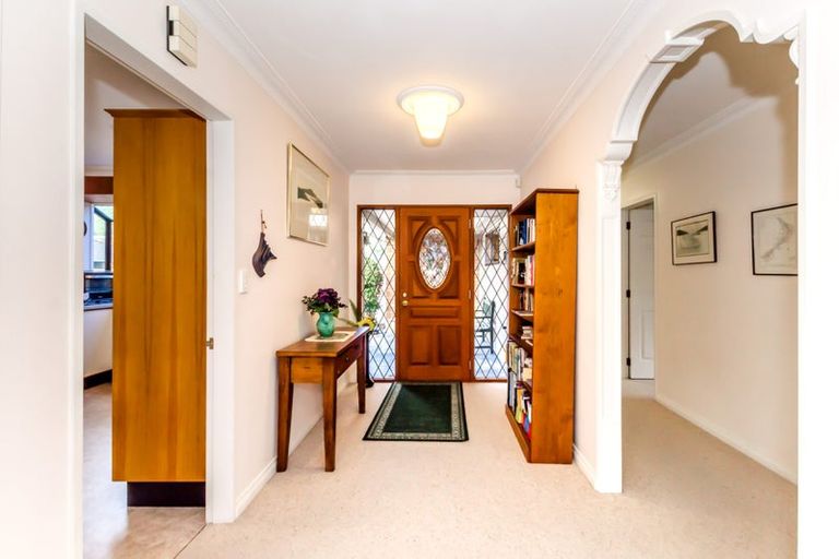 Photo of property in 31 Awanui Drive, Waikanae, 5036