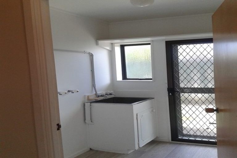 Photo of property in 3/2 Moana Avenue, Belmont, Auckland, 0622