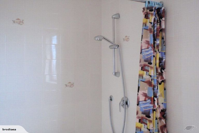 Photo of property in 6 Karamu Street, Te Atatu Peninsula, Auckland, 0610