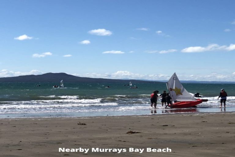 Photo of property in 1/48 Seaton Road, Murrays Bay, Auckland, 0630
