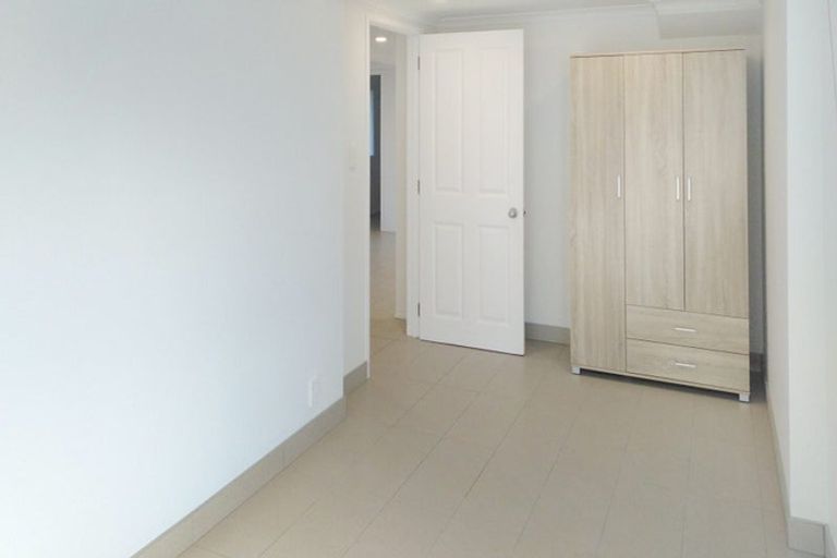 Photo of property in 33 Waterloo Street, Howick, Auckland, 2014