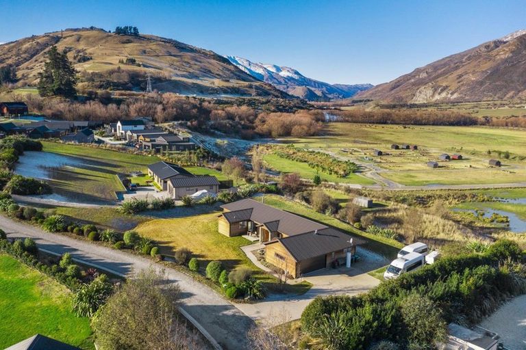 Photo of property in 50 Judge And Jury Drive, Lake Hayes, Queenstown, 9304