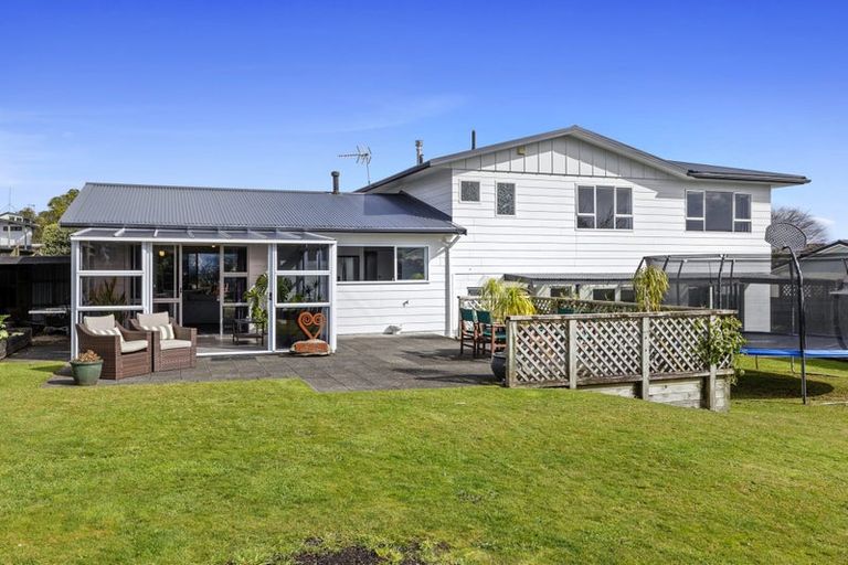 Photo of property in 5a Wesley Avenue, Frankleigh Park, New Plymouth, 4310