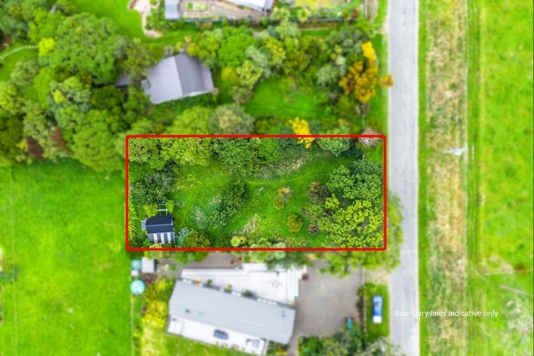 Photo of property in 1194 Okains Bay Road, Okains Bay, 7583