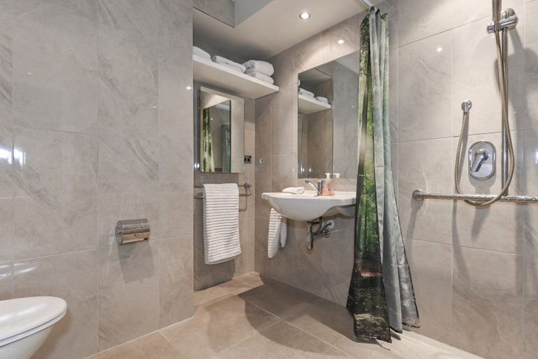 Photo of property in 17/4 Havelock Road, Havelock North, 4130