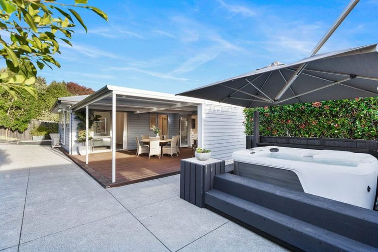 Photo of property in 6 Andre Rise, Stanmore Bay, Whangaparaoa, 0932