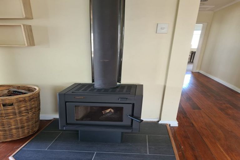 Photo of property in 23 Kent Street, Carterton, 5713