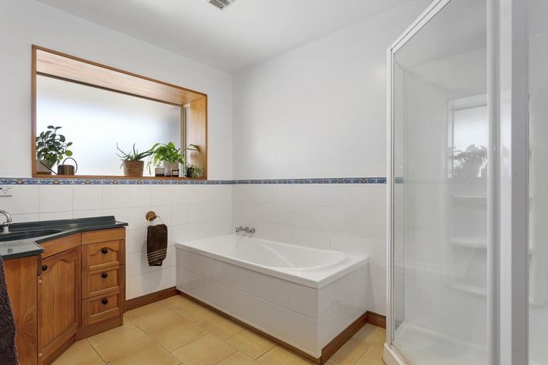 Photo of property in 20 Alpine View Lane, Parklands, Christchurch, 8083