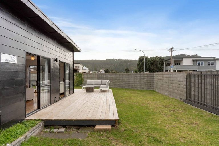 Photo of property in 109 Winifred Avenue, Whangamata, 3620