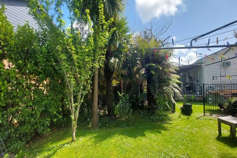 Photo of property in 3 Waugh Lane, Huntly, 3700