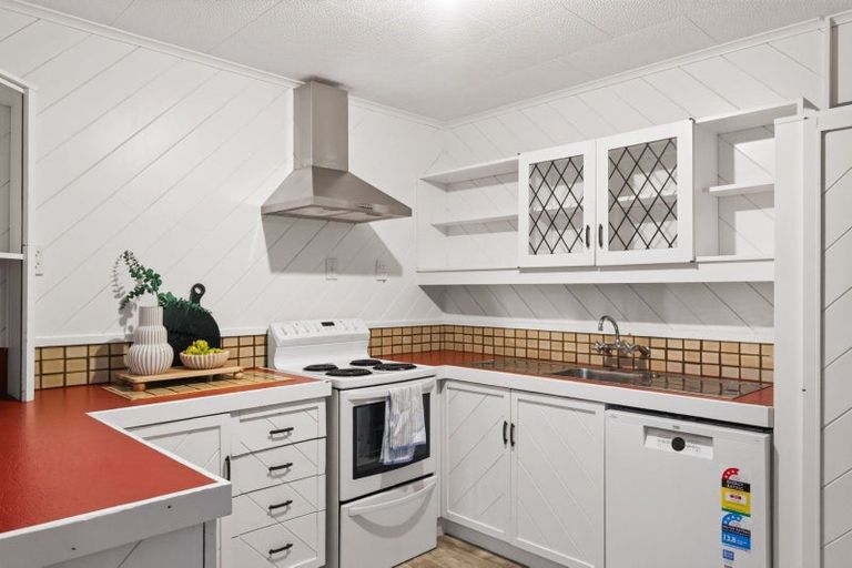 Photo of property in 20 Lysnar Street, Okitu, Gisborne, 4010