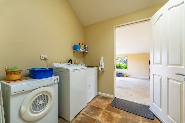 Photo of property in 134 Kemp Road, Hillgrove, Moeraki, 9482