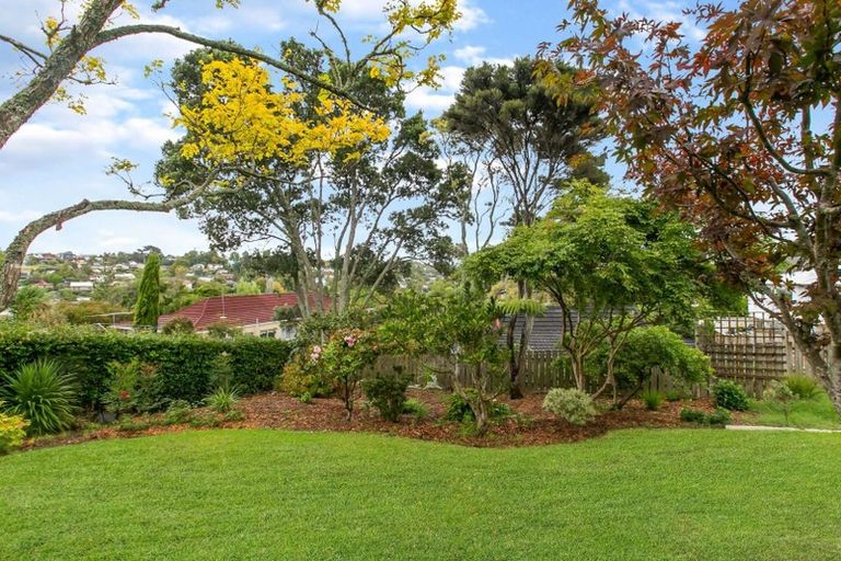 Photo of property in 102 Sartors Avenue, Browns Bay, Auckland, 0630