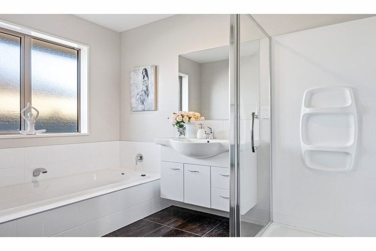 Photo of property in 10 Oakdene Place, Halswell, Christchurch, 8025