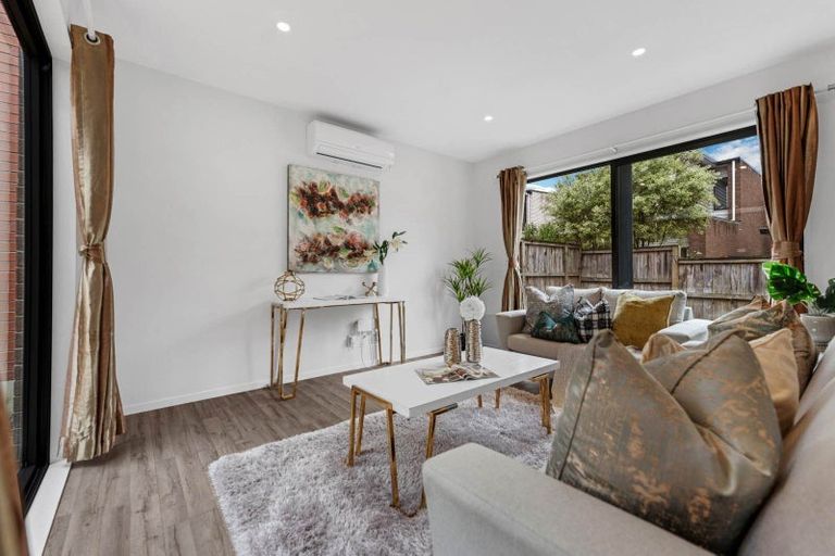 Photo of property in 12 Artemis Way, Flat Bush, Auckland, 2019