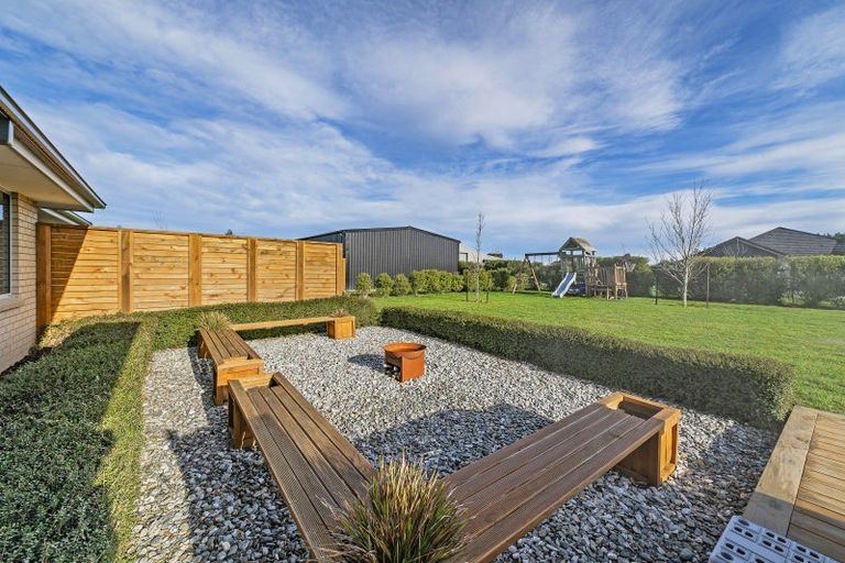 Photo of property in 25 Landsborough Drive, Darfield, 7571