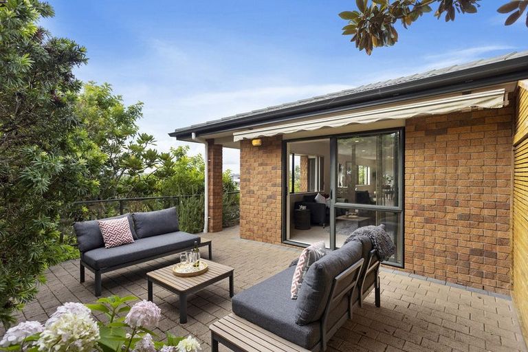 Photo of property in 59 Grovenor Drive, Orewa, 0931