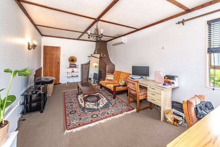 Photo of property in 10 Seafront Road, Castlecliff, Whanganui, 4501