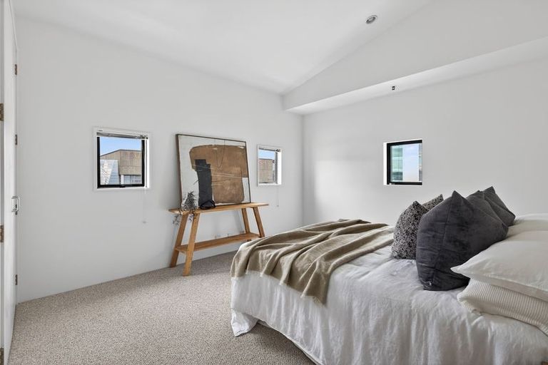 Photo of property in 294i Montreal Street, Christchurch Central, Christchurch, 8013