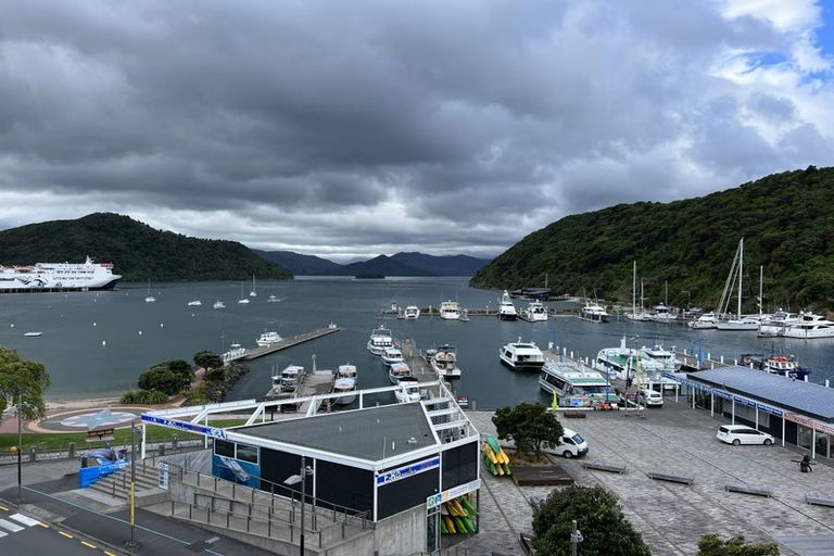 Photo of property in Oxleys Rock Apartments, 503/6 London Quay, Picton, 7220