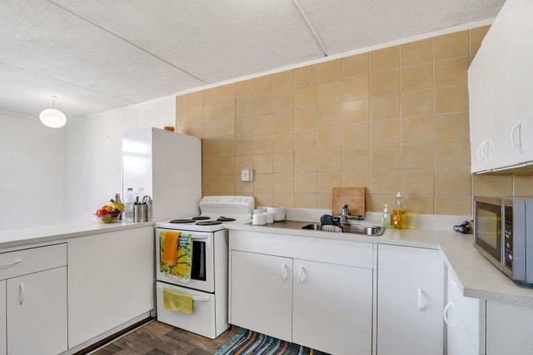 Photo of property in 2/18 Carnot Street, Glenholme, Rotorua, 3010