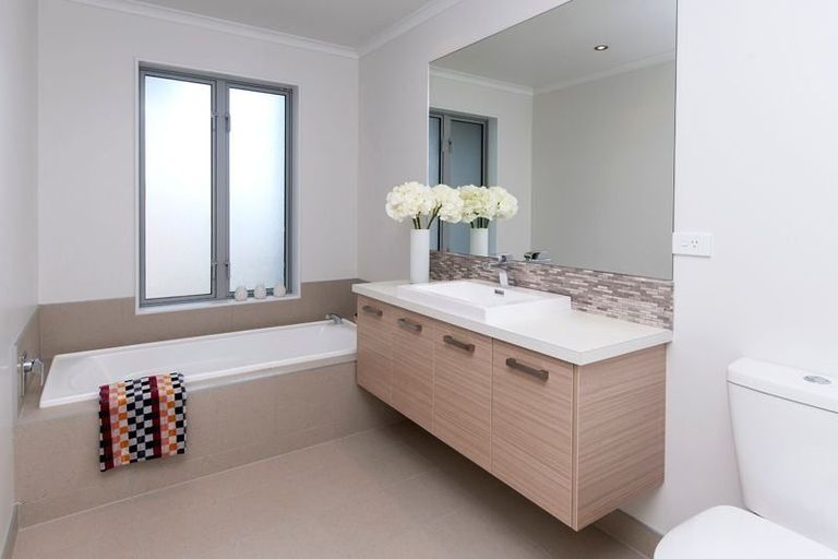 Photo of property in 17 Outlook Terrace, Silverdale, 0932